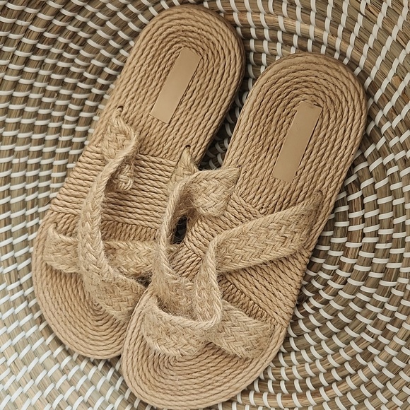 Slippers US 8 - 8.5 - Picture 3 of 5